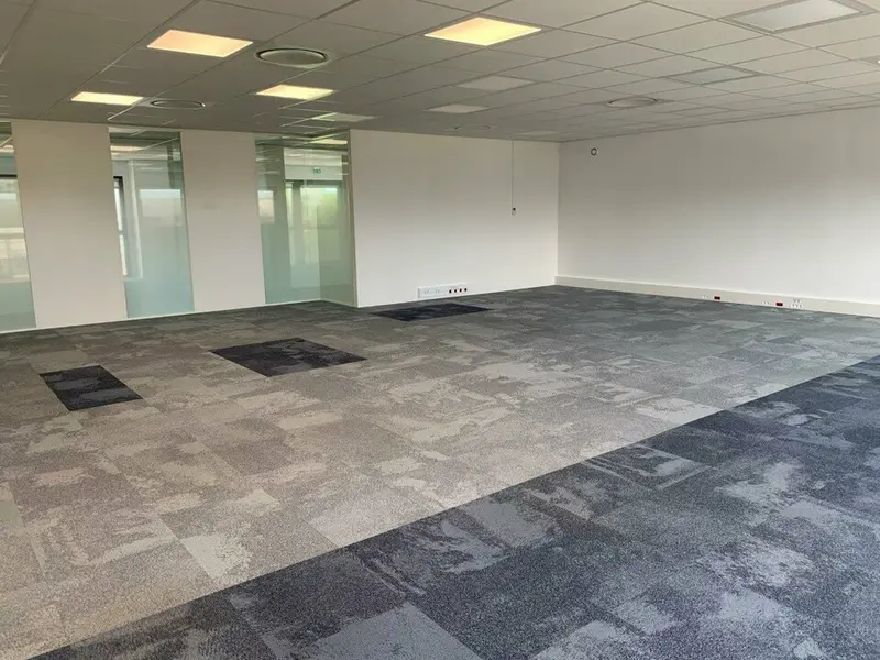 Bureau à louer - Saint-Priest (69800) - 1229 m² - 16 250 €/mois