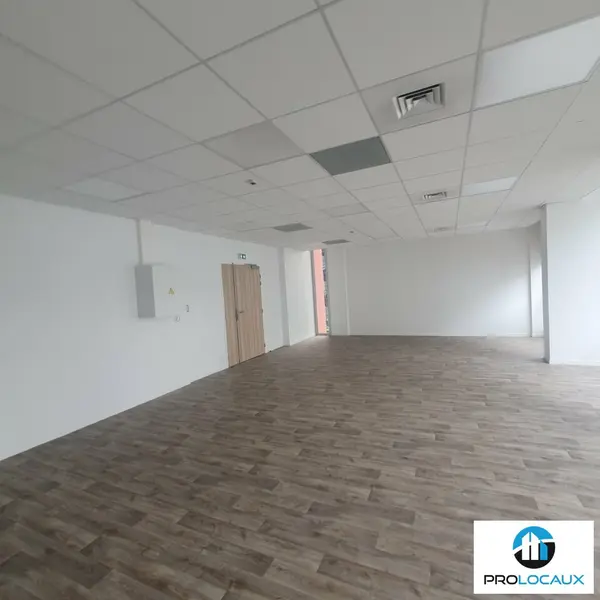 Bureau à louer - Grenoble (38000) - 118 m² - 1 530 €/mois