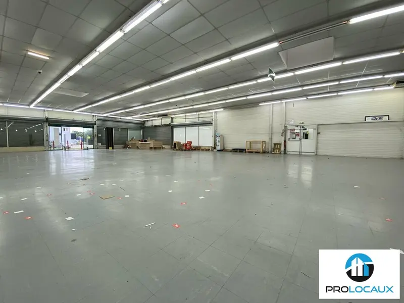 Local Commercial à louer - Barentin (76360) - 476 m² - 4 760 €/mois
