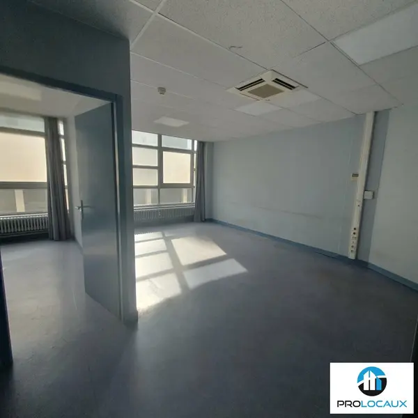 Bureau à louer - Grenoble (38000) - 404 m² - 2 693 €/mois