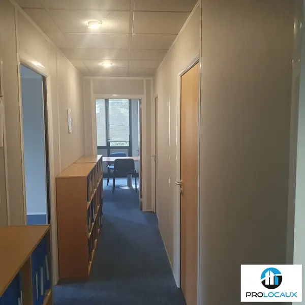 Bureau à louer - Grenoble (38000) - 437 m² - 3 641 €/mois