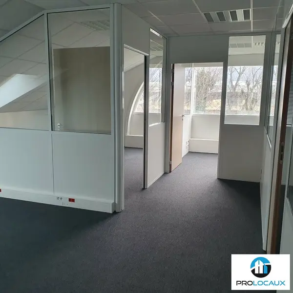 Bureau à louer - Eybens (38320) - 85 m² - 814 €/mois