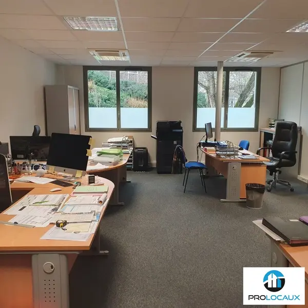 Bureau à louer - Grenoble (38100) - 151 m² - 1 750 €/mois