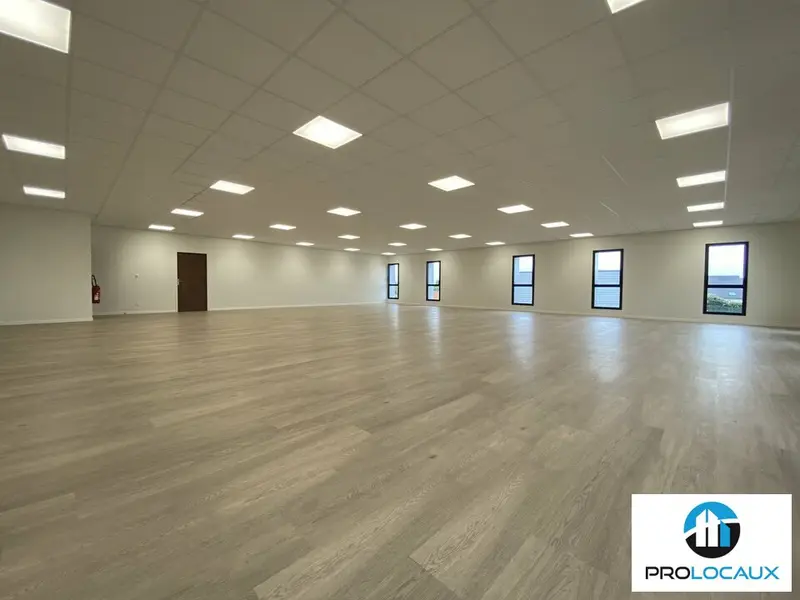 Bureau à louer - Franqueville-Saint-Pierre (76520) - 250 m² - 2 500 €/mois