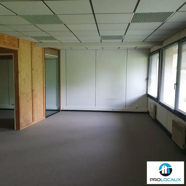 Bureau à louer - Meylan (38240) - 83 m² - 767 €/mois