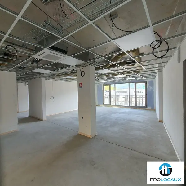 Bureau à vendre - Saint-Martin-D'Hères (38400) - 302 m²