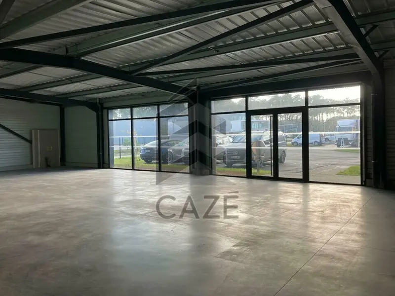 Local Commercial à louer - Angoumé (40990) - 239 m² - 2 396 €/mois