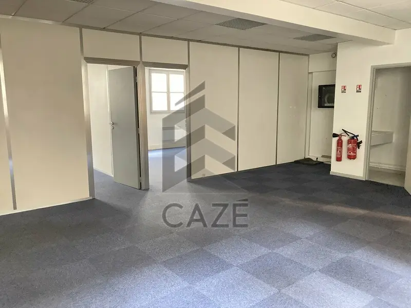Bureau à louer - Bordeaux (33000) - 75 m² - 1 250 €/mois
