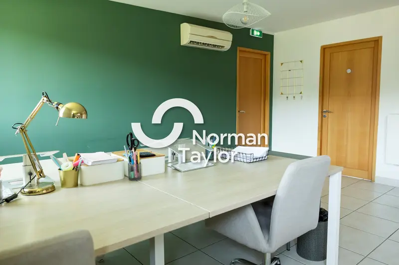 Bureau à louer - Candillargues (34130) - 95 m² - 1 066 €/mois