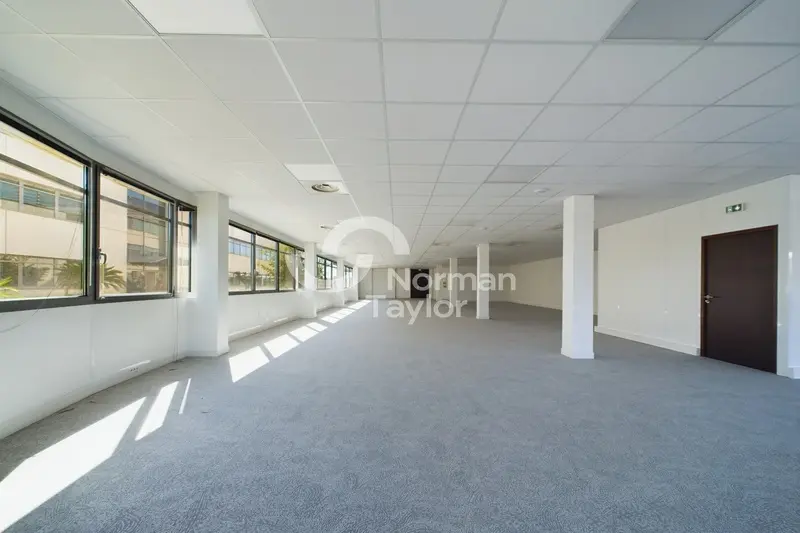 Bureau à louer - Pérols (34470) - 761 m² - 8 878 €/mois