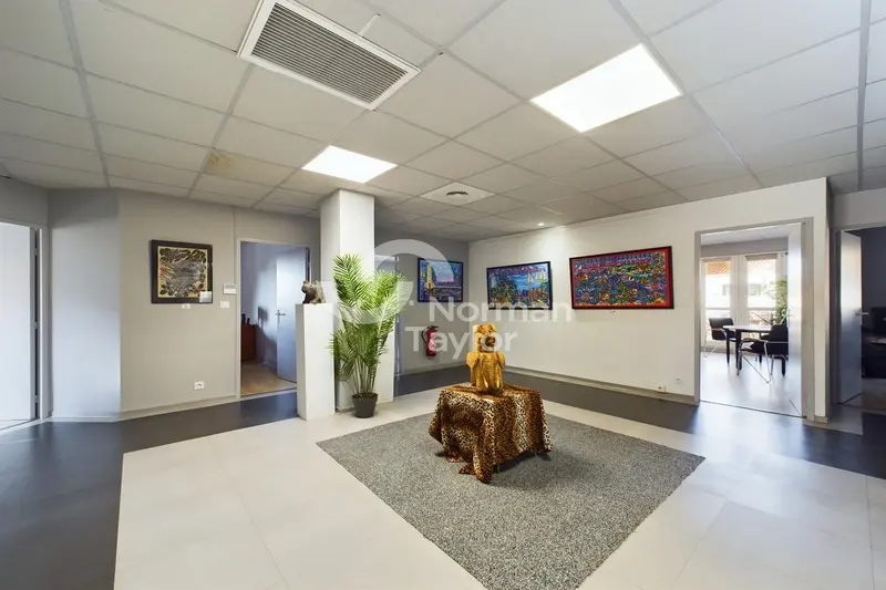 Bureau à vendre - Montpellier (34070) - 456 m²