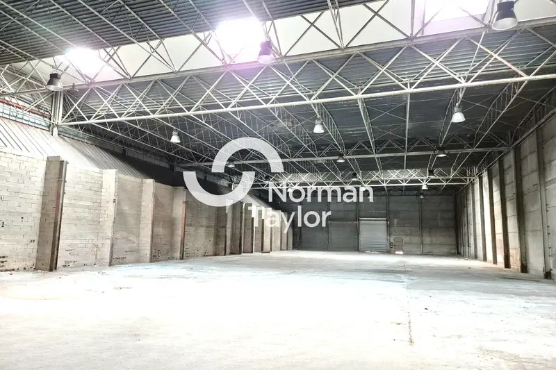 Entrepôt / Activité à louer - Perpignan (66000) - 6000 m² - 38 830 €/mois