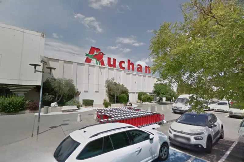 Local Commercial à vendre - Sorgues (84700) - 515 m² - 0 €