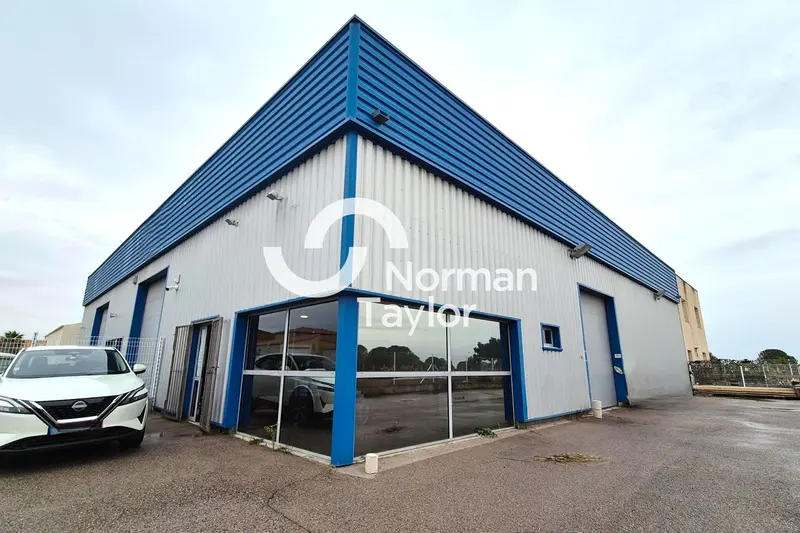 Entrepôt / Activité à louer - Saint-Estève (66240) - 200 m² - 1 700 €/mois