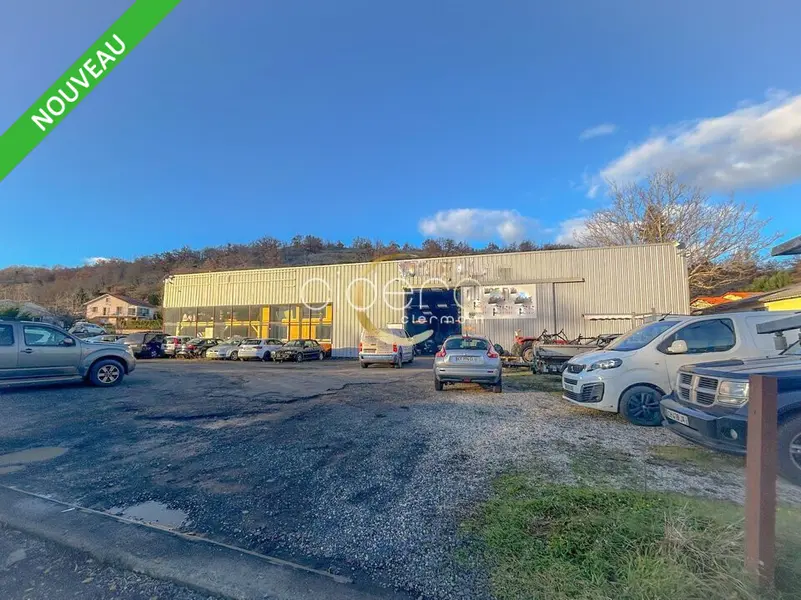 Entrepôt / Activité à vendre - Champeix (63320) - 1320 m²