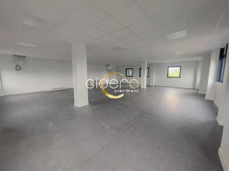 Bureau à louer - Clermont-Ferrand (63000) - 124 m² - 1 446 €/mois