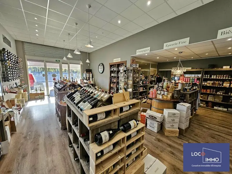 Local Commercial à louer - Parempuyre (33290) - 140 m² - 1 500 €/mois
