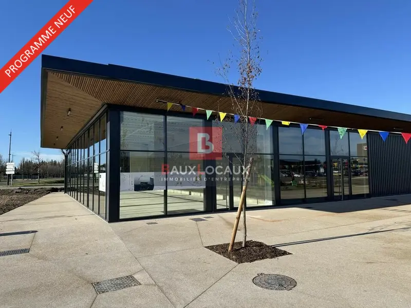 Local Commercial à louer - Monteux (84170) - 179 m² - 2 535 €/mois
