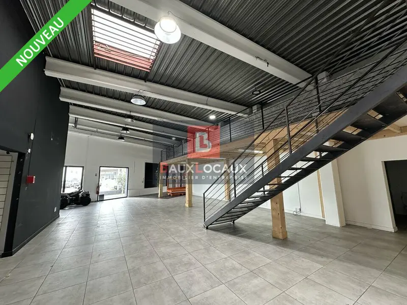 Local Commercial à louer - Le Pontet (84130) - 609 m² - 4 500 €/mois