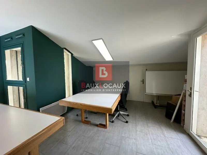Bureau à louer - Villeneuve-Lès-Avignon (30400) - 51 m² - 833 €/mois