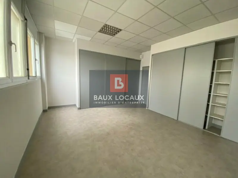 Bureau à louer - Avignon (84000) - 43 m² - 558 €/mois