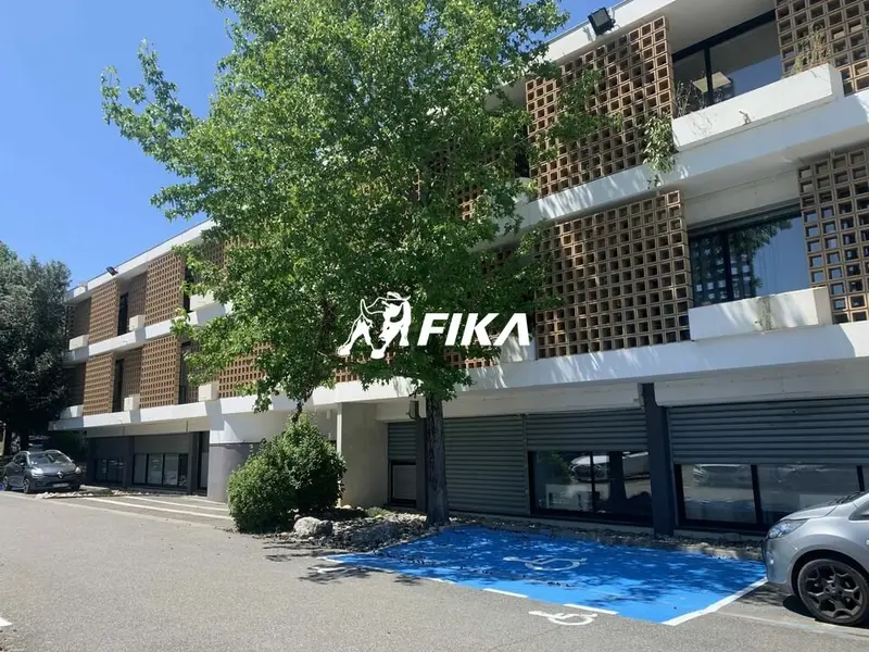 Bureau à louer - Toulouse (31100) - 766 m² - 7 979 €/mois