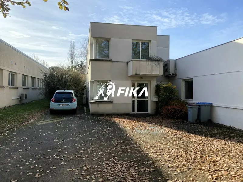 Bureau à louer - Labège (31670) - 116 m² - 1 250 €/mois