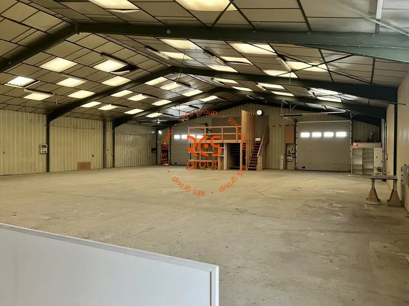 Entrepôt / Activité à louer - Pessac (33600) - 600 m² - 4 000 €/mois