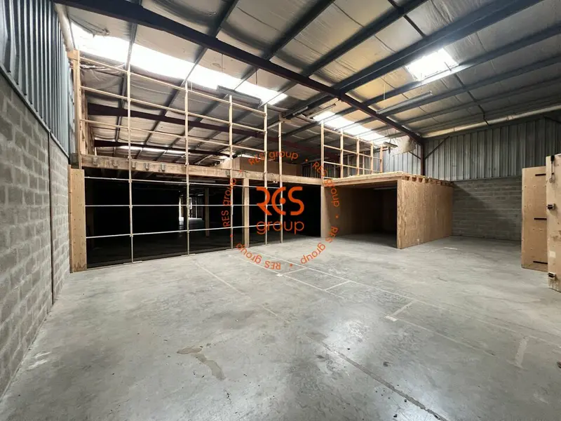 Entrepôt / Activité à louer - Bègles (33130) - 840 m² - 4 800 €/mois