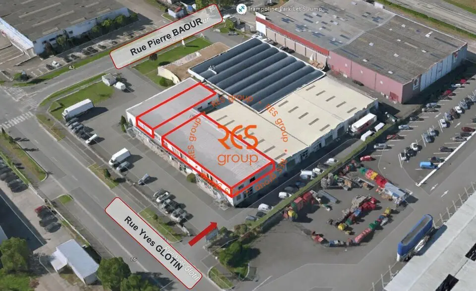 Bureau à louer - Bordeaux (33300) - 780 m² - 5 850 €/mois