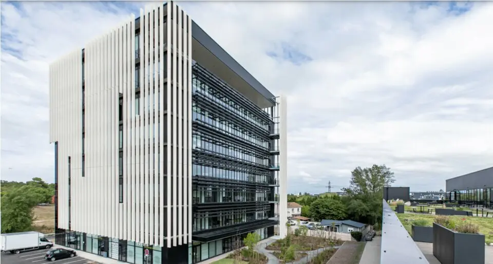 Bureau à louer - Mérignac (33700) - 1220 m² - 17 283 €/mois
