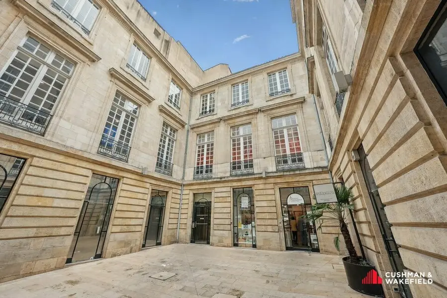 Bureau à louer - Bordeaux (33000) - 518 m² - 11 666 €/mois