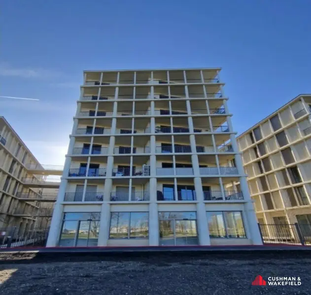 Local Commercial à louer - (33100) - 121 m² - 2 500 €/mois