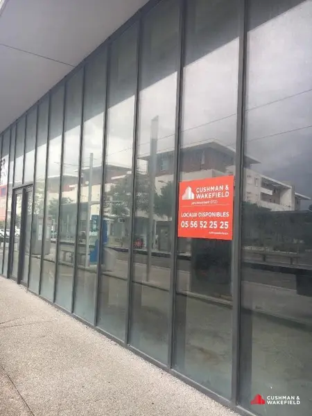 Local Commercial à louer - Lormont (33310) - 160 m² - 1 933 €/mois