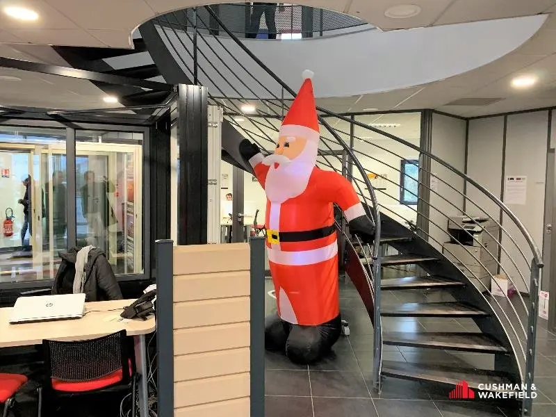 Bureau à louer - Bruges (33520) - 1000 m² - 10 000 €/mois