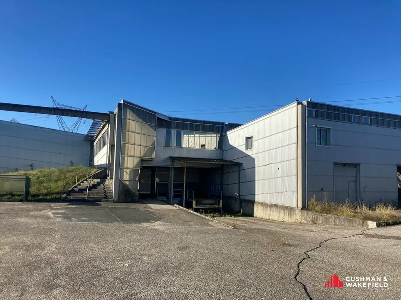 Entrepôt / Activité à louer - Carbon-Blanc (33560) - 3022 m² - 15 110 €/mois