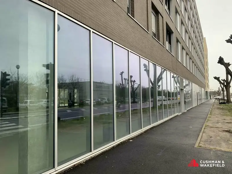 Bureau à louer - Bordeaux (33300) - 856 m² - 17 833 €/mois