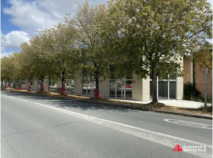 Entrepôt / Activité à vendre - Carbon-Blanc (33560) - 350 m²