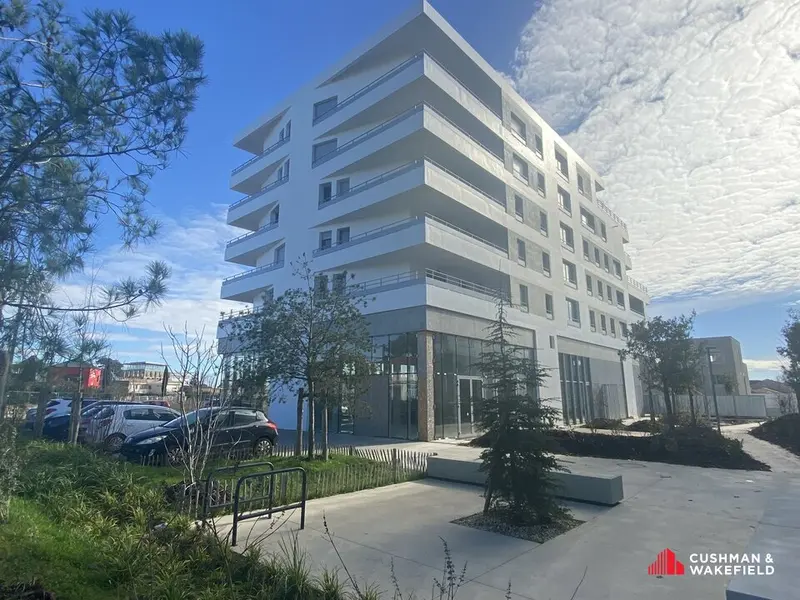 Local Commercial à louer - Mérignac (33700) - 338 m² - 3 726 €/mois