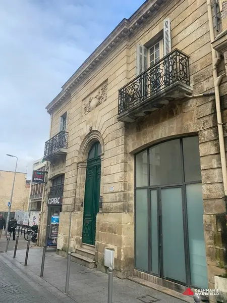 Bureau à louer - Bordeaux (33000) - 217 m² - 2 412 €/mois