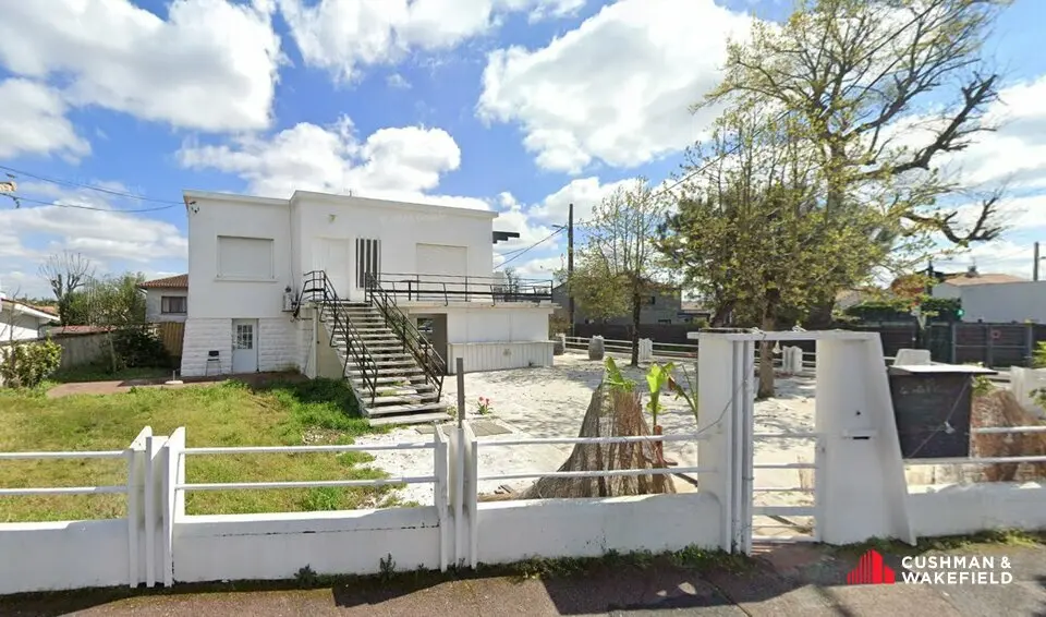 Local Commercial à louer - Mérignac (33700) - 220 m² - 3 600 €/mois