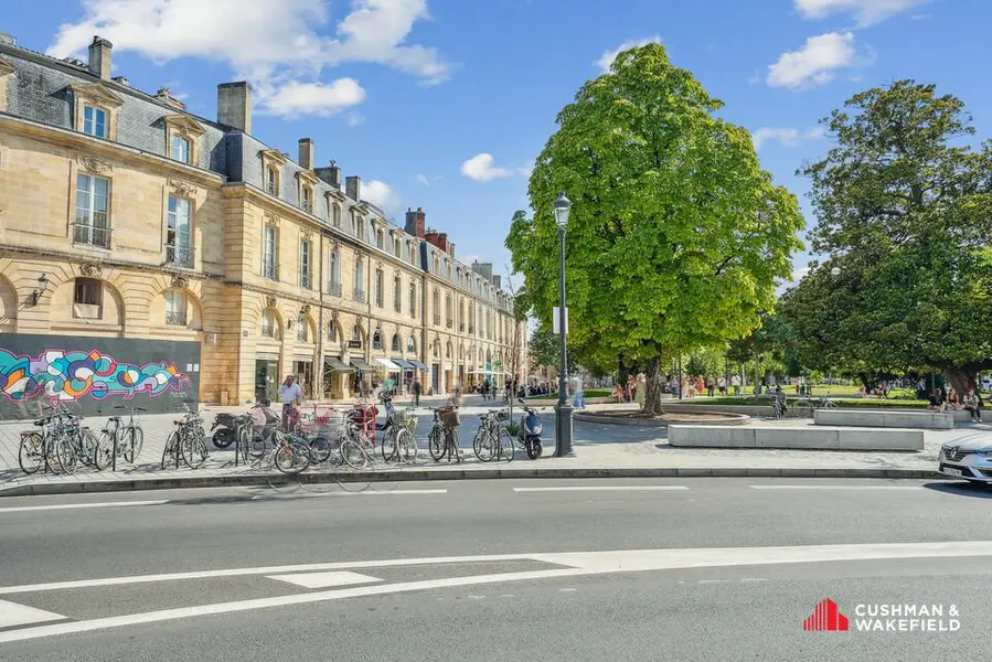 Local Commercial à vendre - Bordeaux (33000) - 77 m² - 0 €