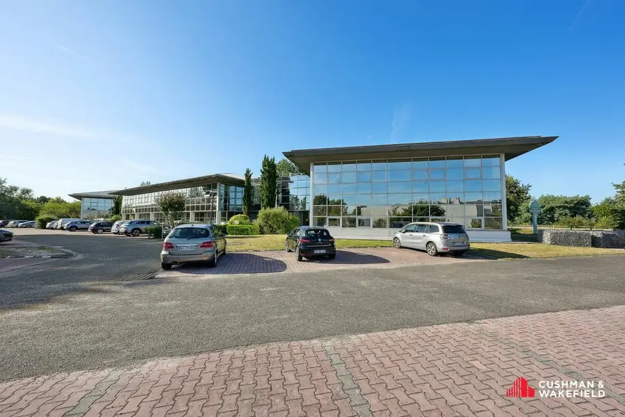 Bureau à louer - Mérignac (33700) - 198 m² - 1 980 €/mois