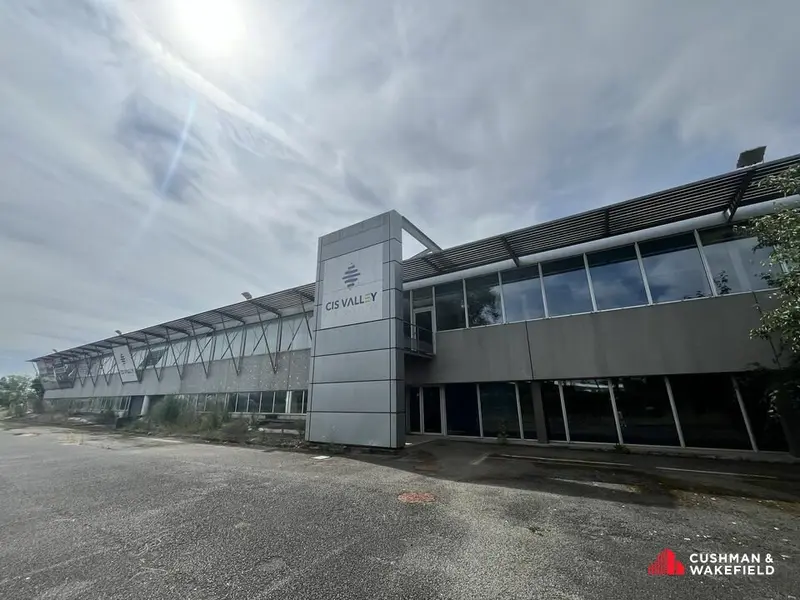 Bureau à vendre - Bruges (33520) - 1894 m²