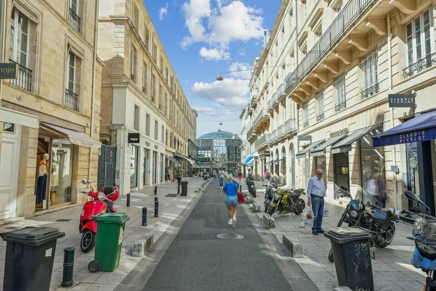 Local Commercial à vendre - Bordeaux (33000) - 130 m² - 0 €
