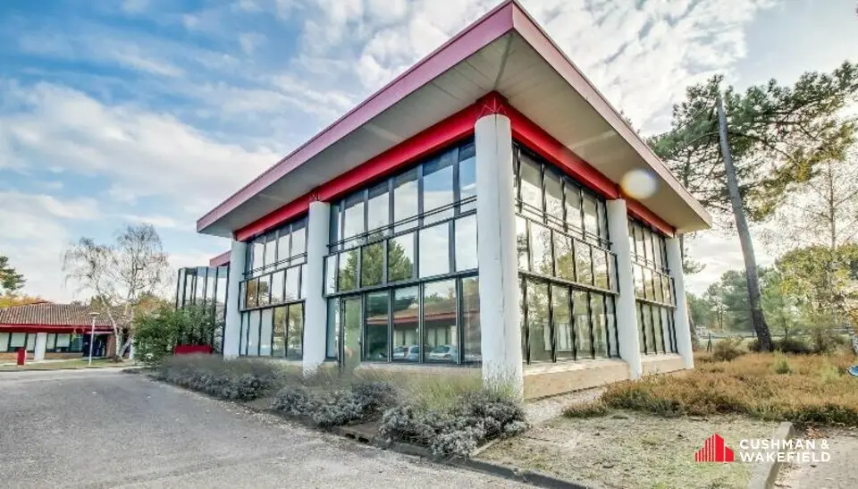 Bureau à louer - Mérignac (33700) - 913 m² - 9 890 €/mois