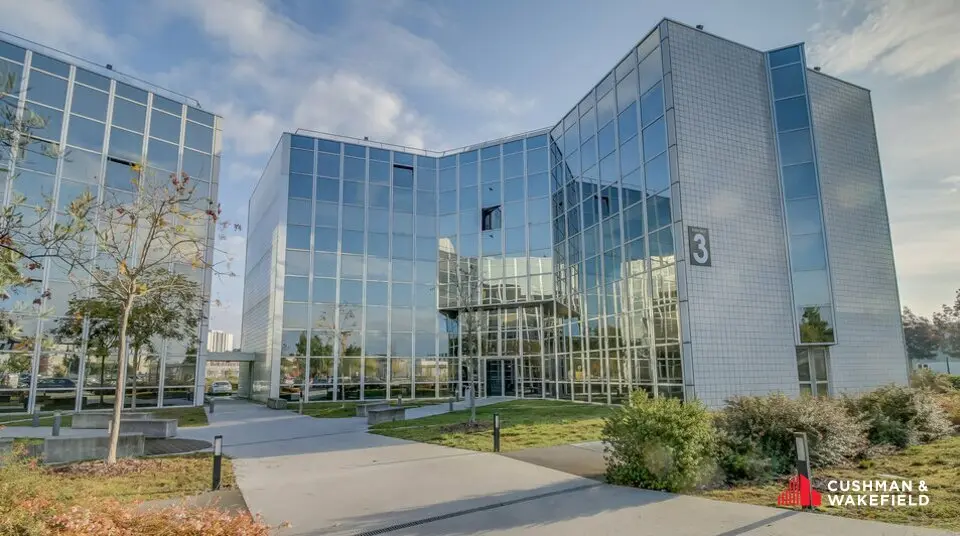 Bureau à louer - Pessac (33600) - 1940 m² - 21 016 €/mois