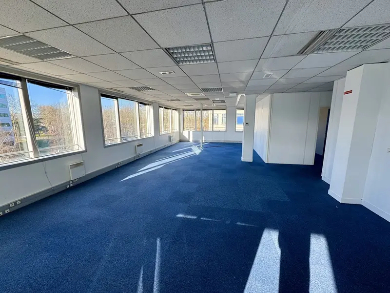 Bureau à vendre - Villepinte (93420) - 197 m²