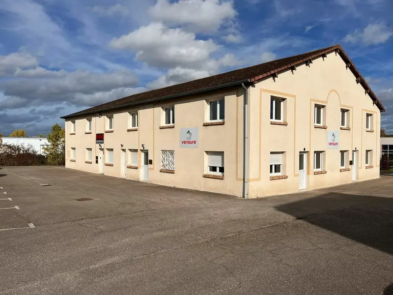 Bureau à louer - Évreux (27000) - 85 m² - 1 183 €/mois