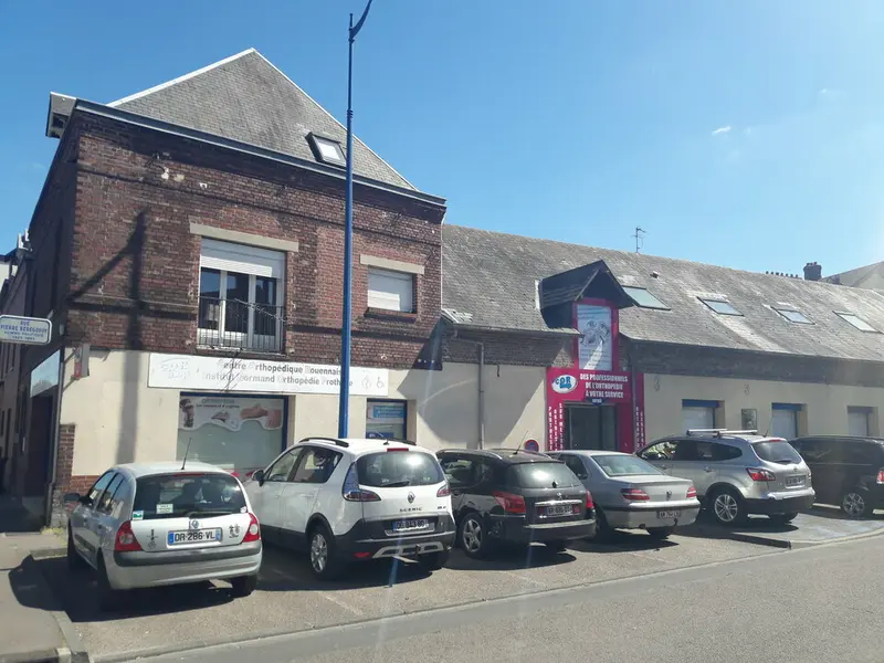 EN COEUR DE VILLE - VENTE A INVESTISSEUR. 